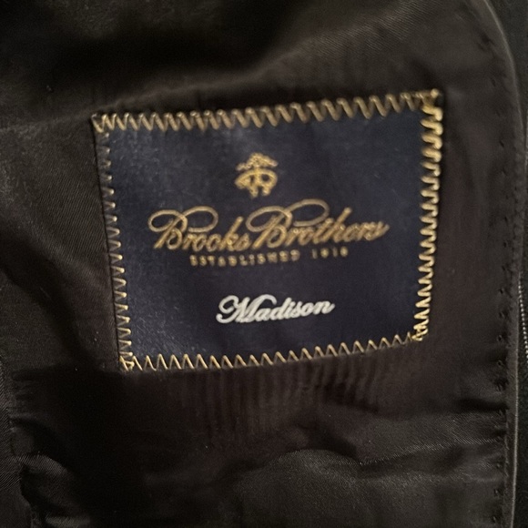 Brooks brother suit (pin stripe) - Picture 7 of 8